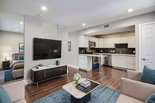 Available: remodeled 1 bed / 1 bath with luxury amenities – photo 1