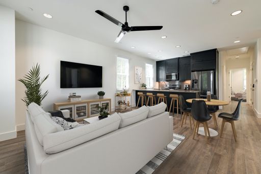 UT PRE LEASE: Luxury new apartment complex in North Campus, multiple units and floorplans available! – photo 1