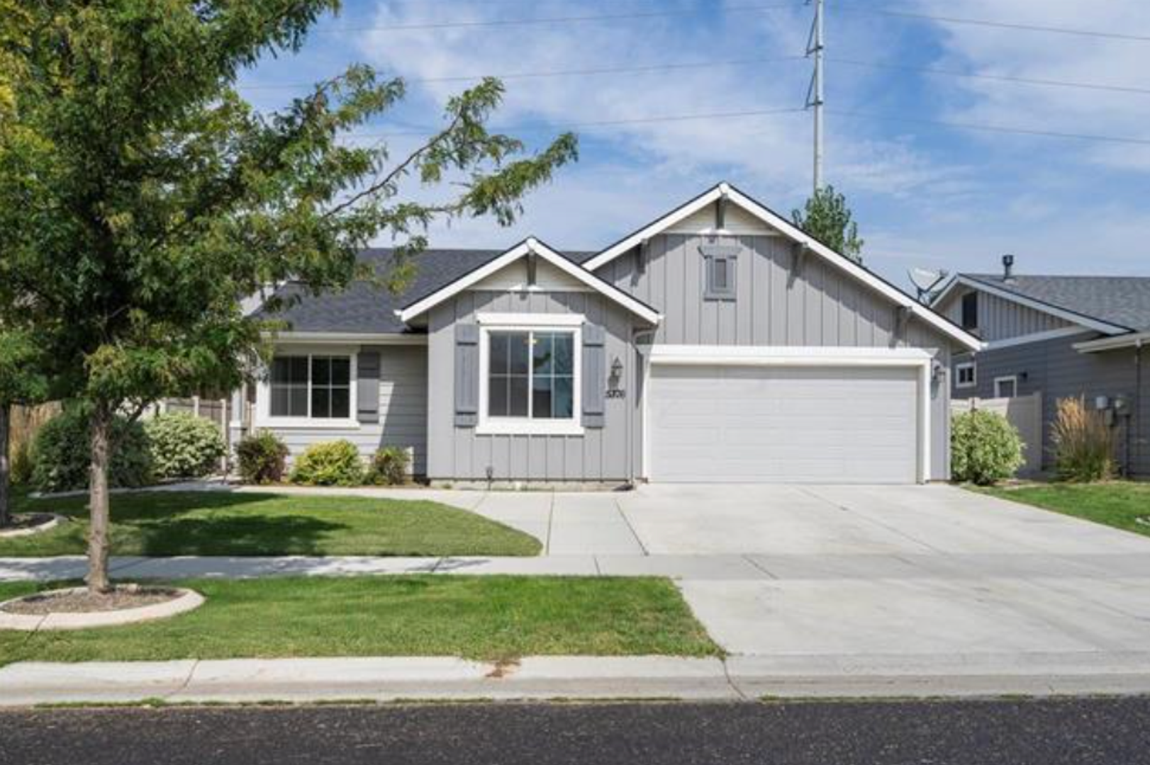 Meridian House: 5376 W Los Flores St