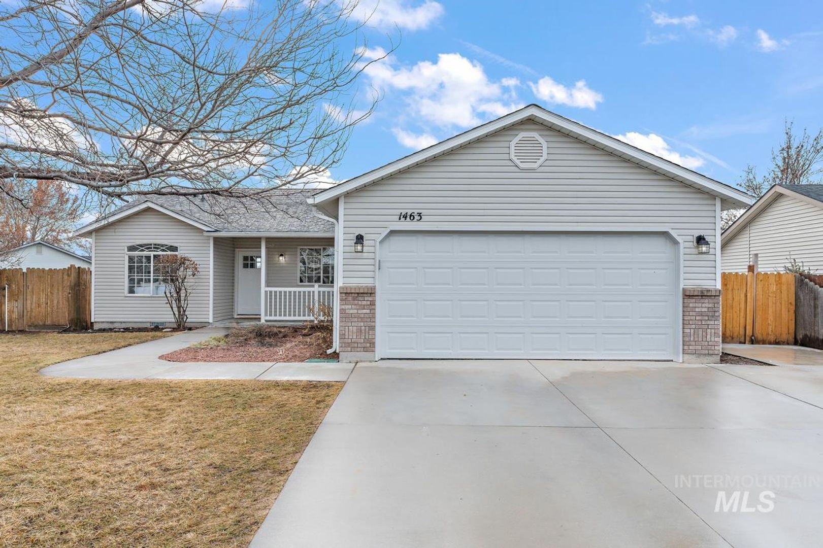 Kuna House: 1463 W Ryegrass Ct