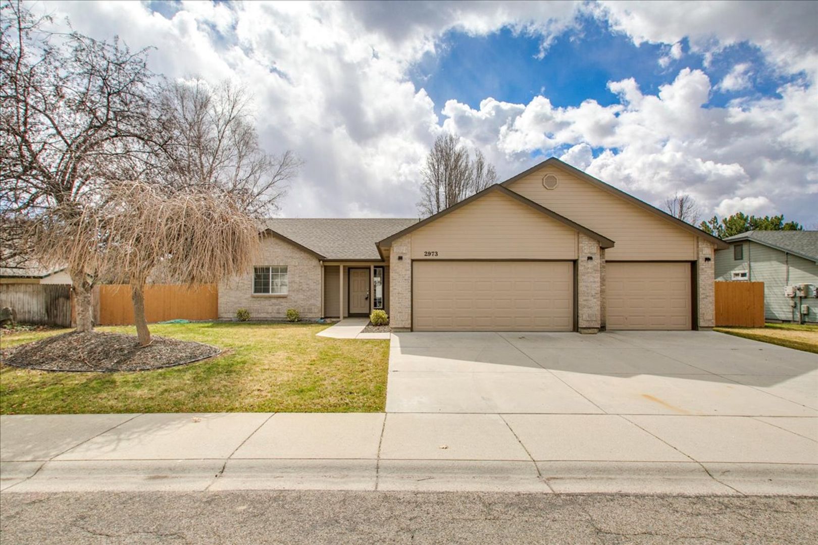 Meridian House: 2973 W Ravenhurst Street