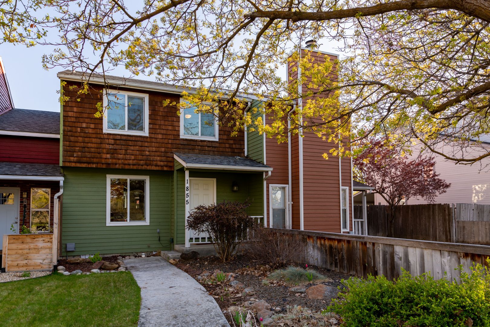 Boise House: 1855 E. Boise Ave