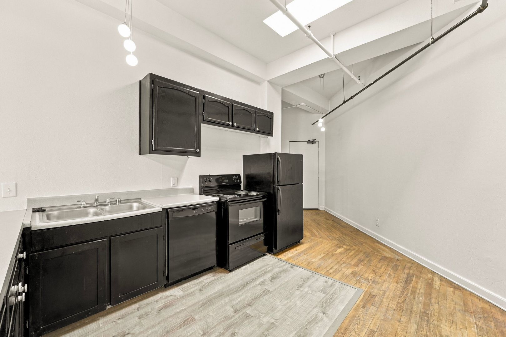 San Diego Apartment: 635 - 641 C Street