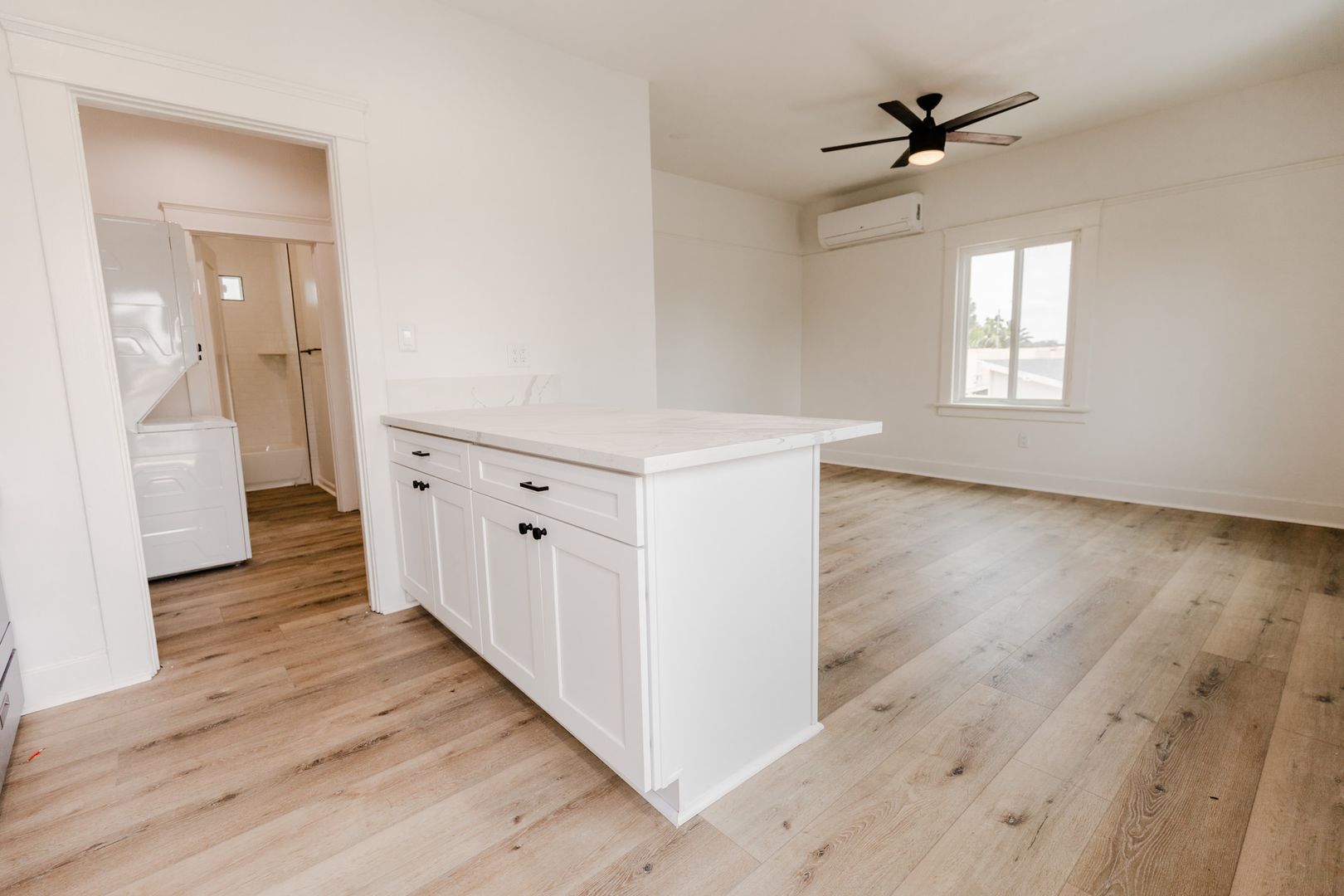 San Diego Apartment: 1215-1221 1/2 26th Street