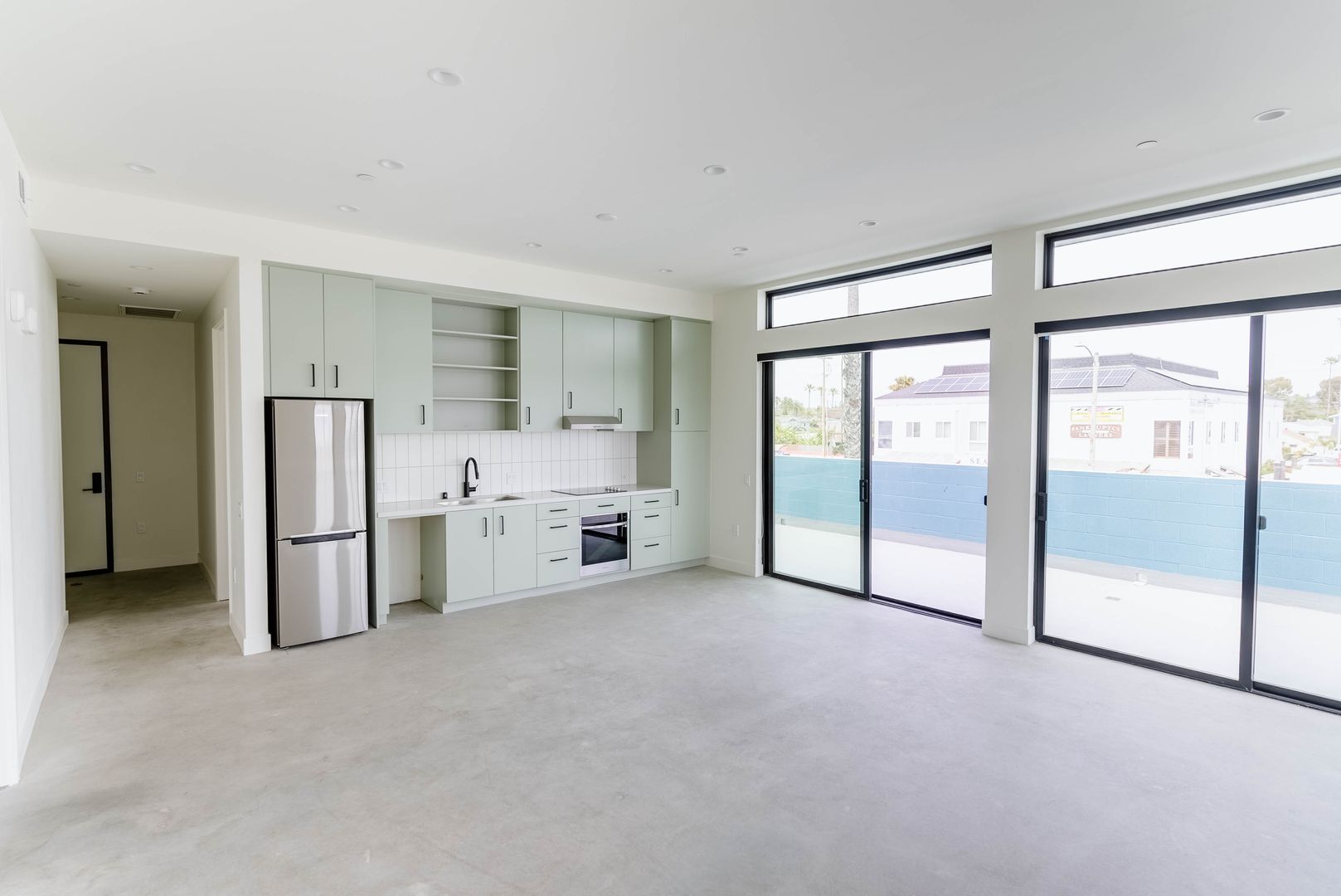 Oceanside Apartment: 1931 S. Coast Hwy