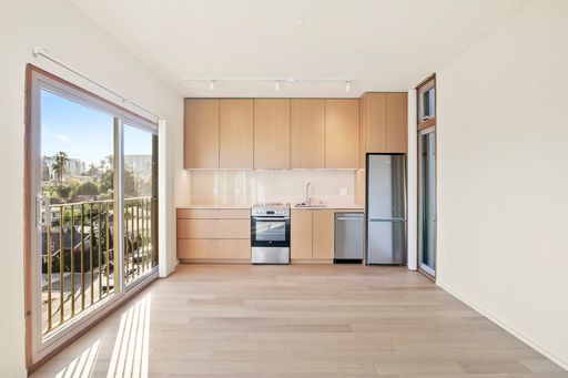 Welcome to Fora – Where Open Spaces Inspire Unexpected Connections – photo 1