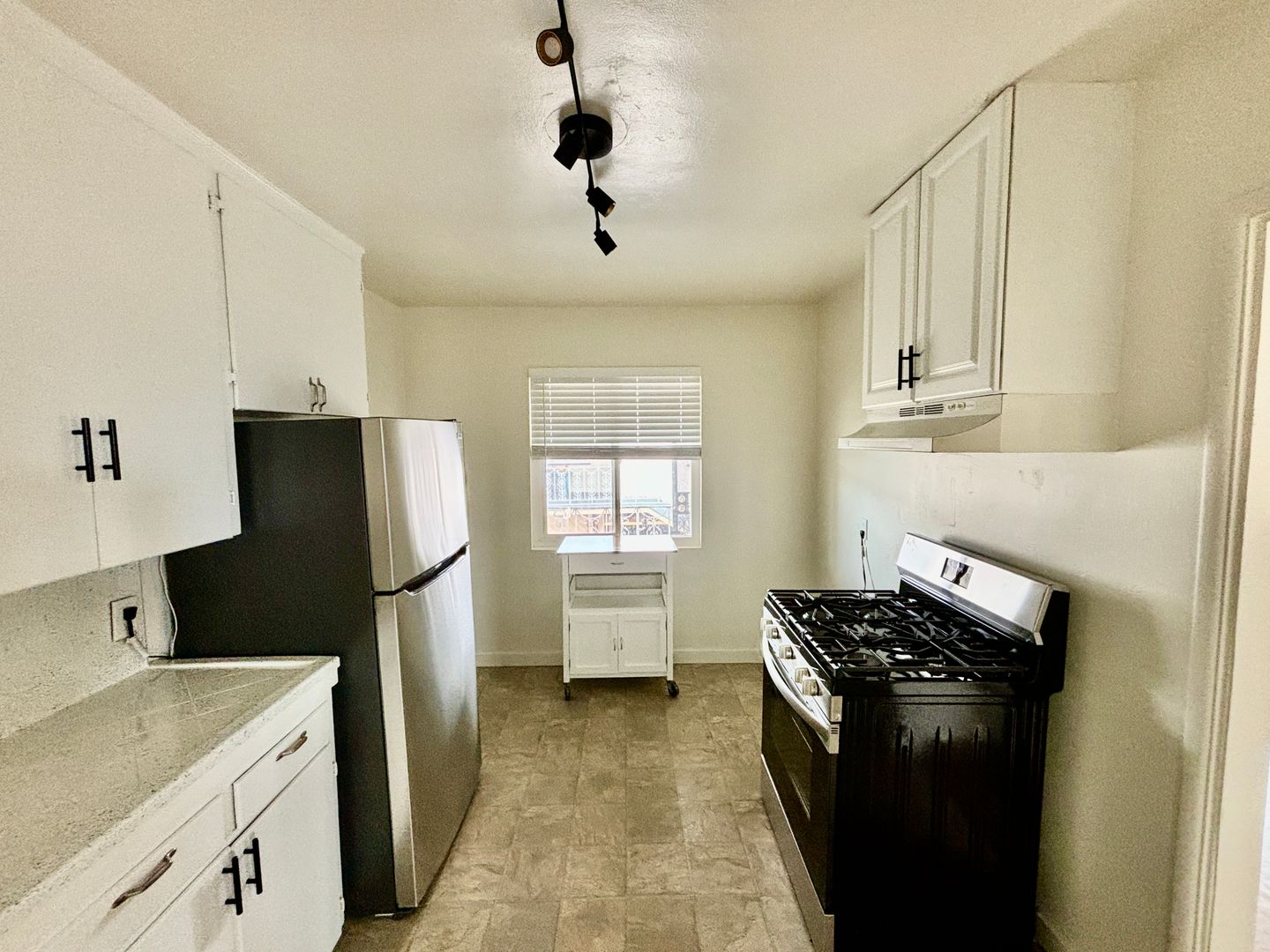 San Diego Apartment: 715 - 739 Torrance St.