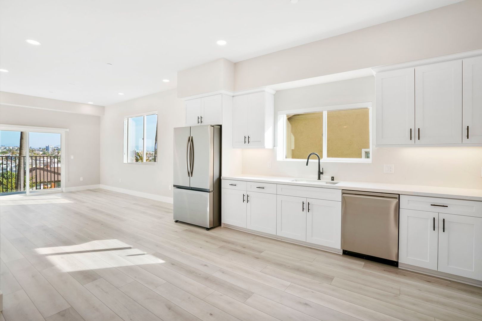 San Diego Apartment: 4072 Georgia Street