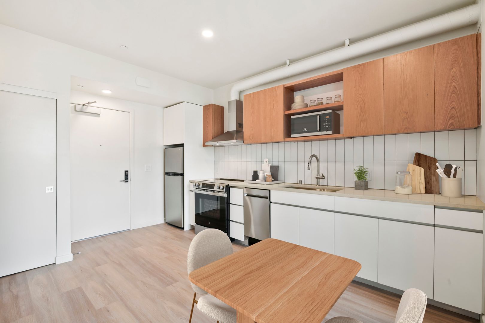 San Diego Apartment: 3843 8th Ave.