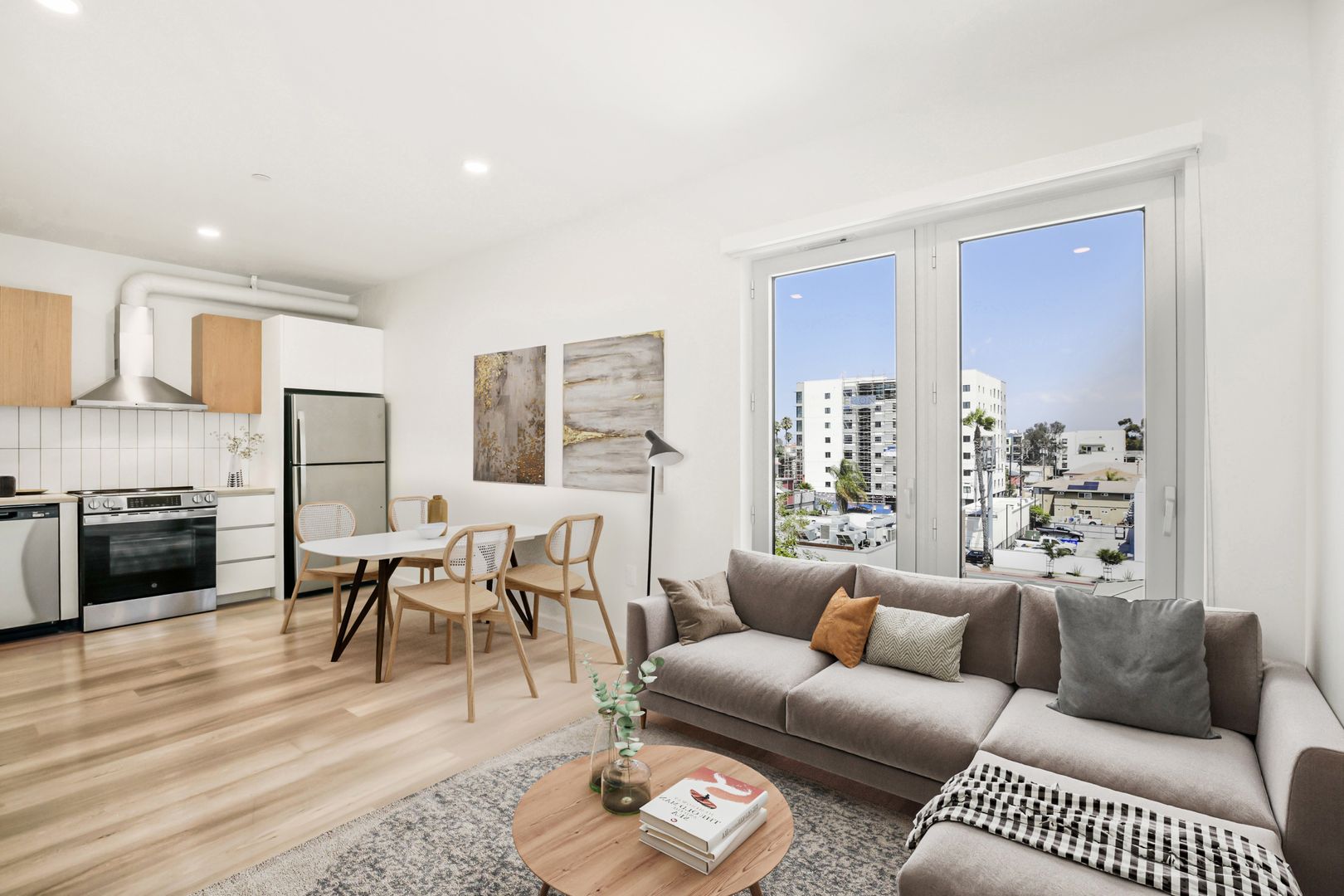 San Diego Apartment: 3843 8th Ave.