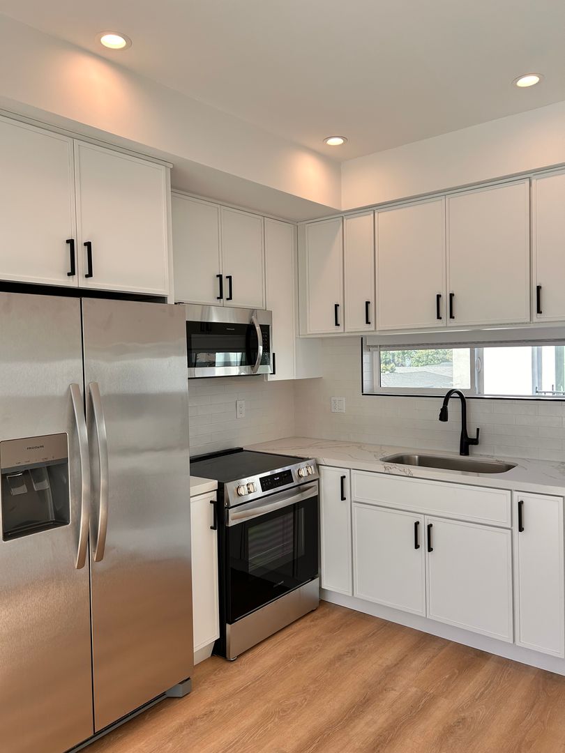 San Diego Apartment: 4527 - 4535 63rd Street