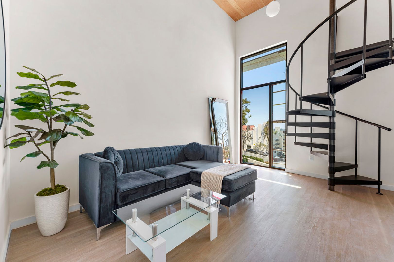 San Diego Apartment: 2519 El Cajon Blvd
