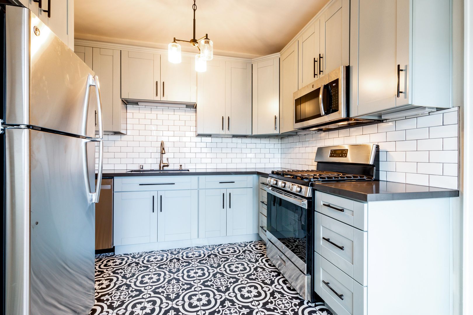 San Diego Apartment: 3814 Centre St.