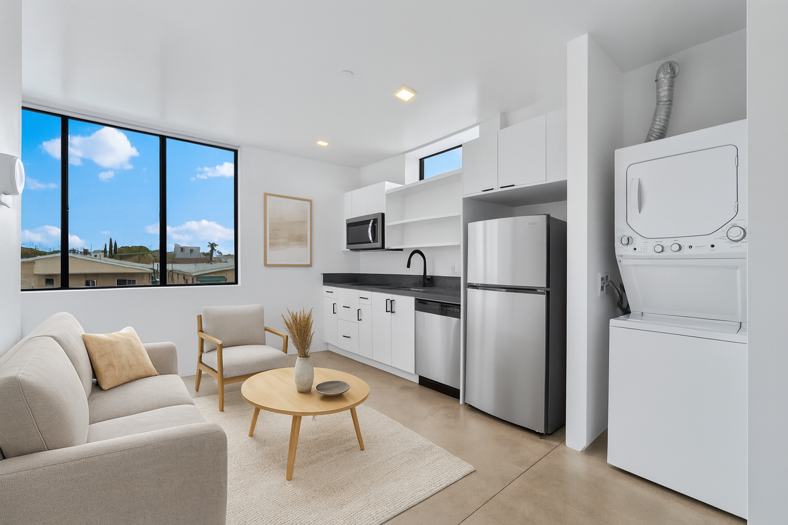 San Diego Apartment: 4384 Hamilton Street