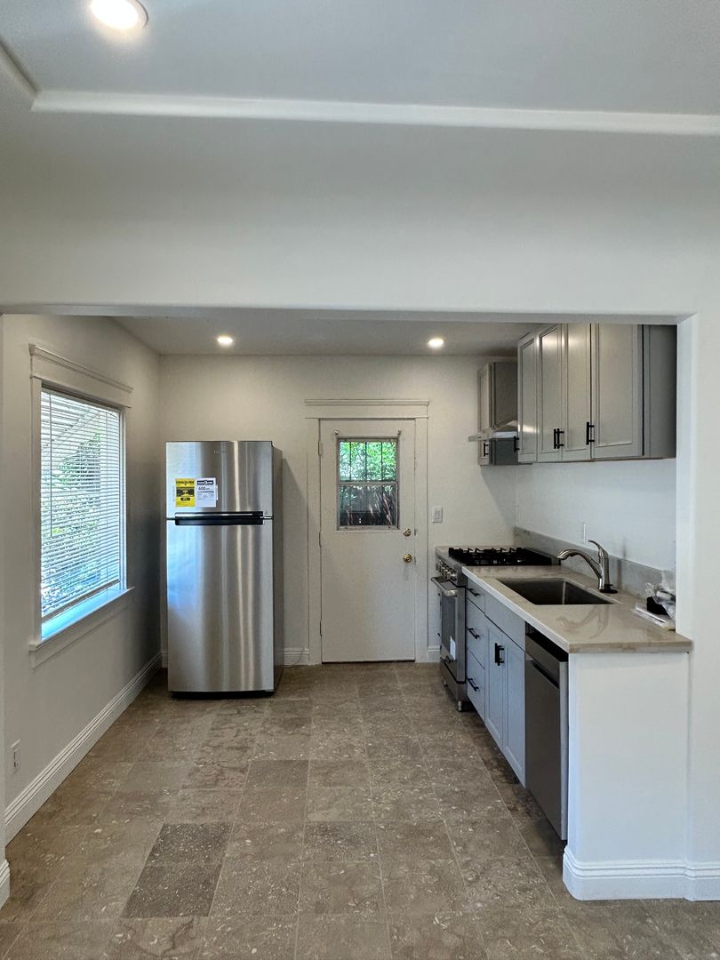 San Diego Apartment: 3963 - 3979 32nd St.