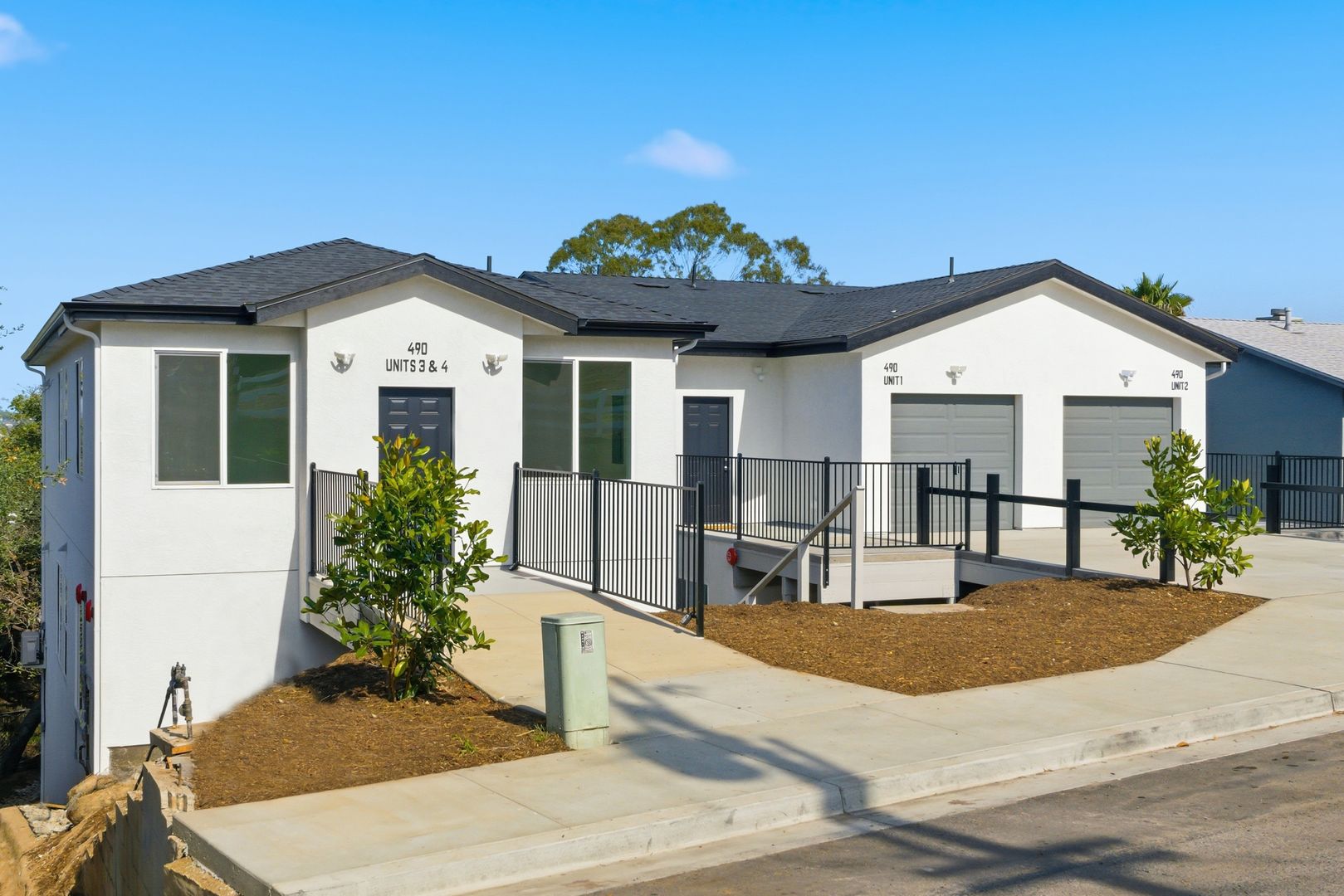 Vista Apartment: 490 Lado De Loma Drive