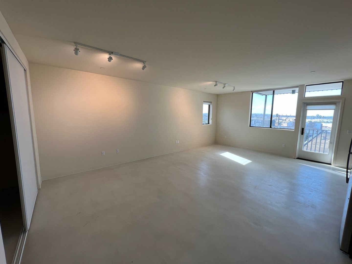 San Diego Apartment: 5585 Mildred Street