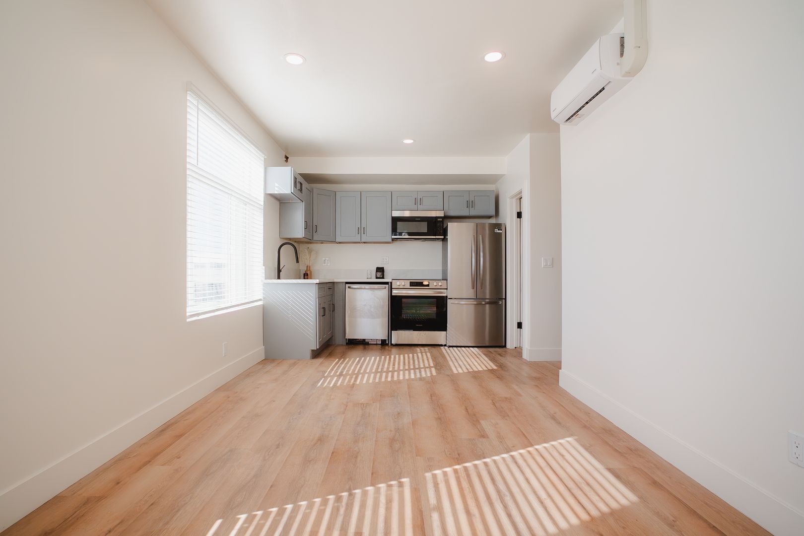San Diego Apartment: 3140 University Ave
