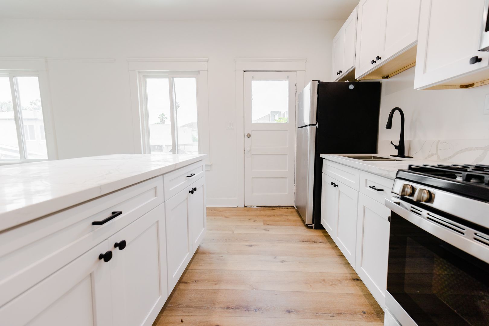 San Diego Apartment: 1215-1221 1/2 26th Street