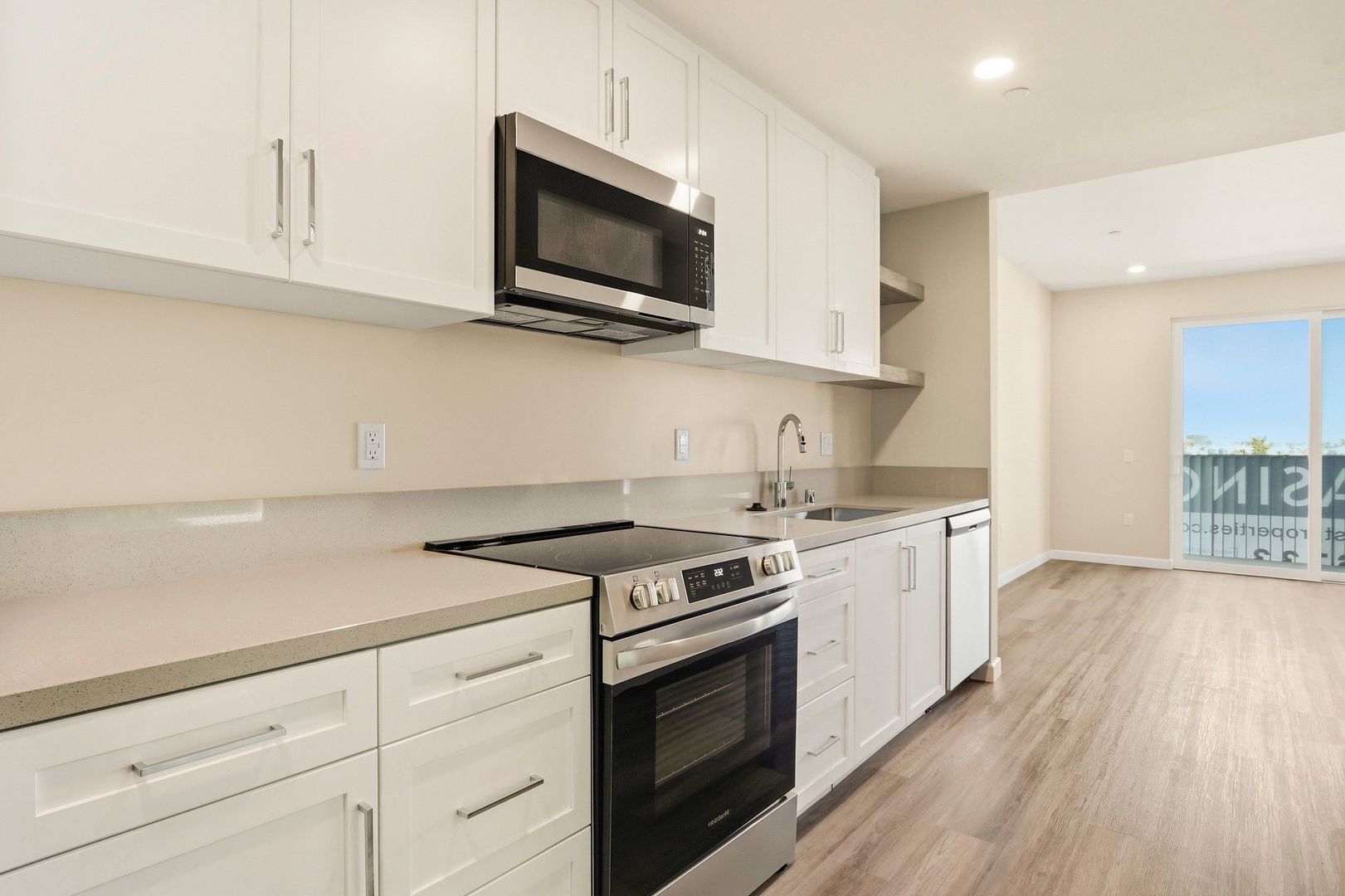 San Diego Apartment: 4036 Centre Street