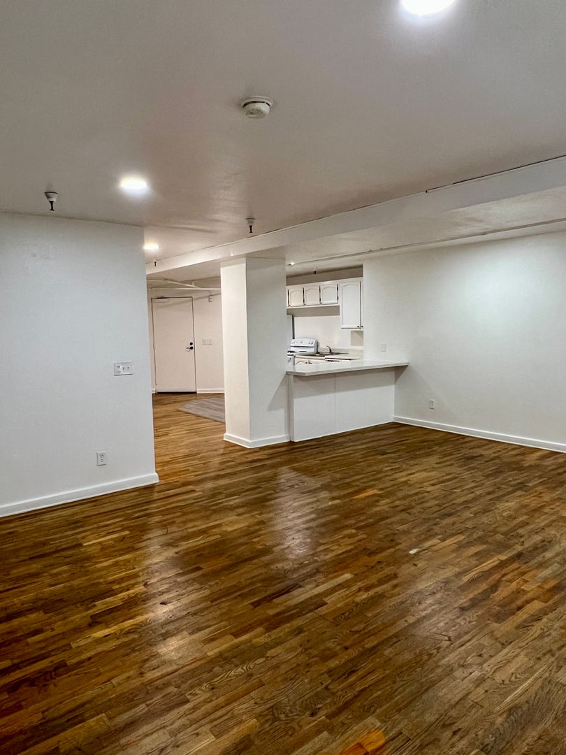 San Diego Apartment: 635 - 641 C Street