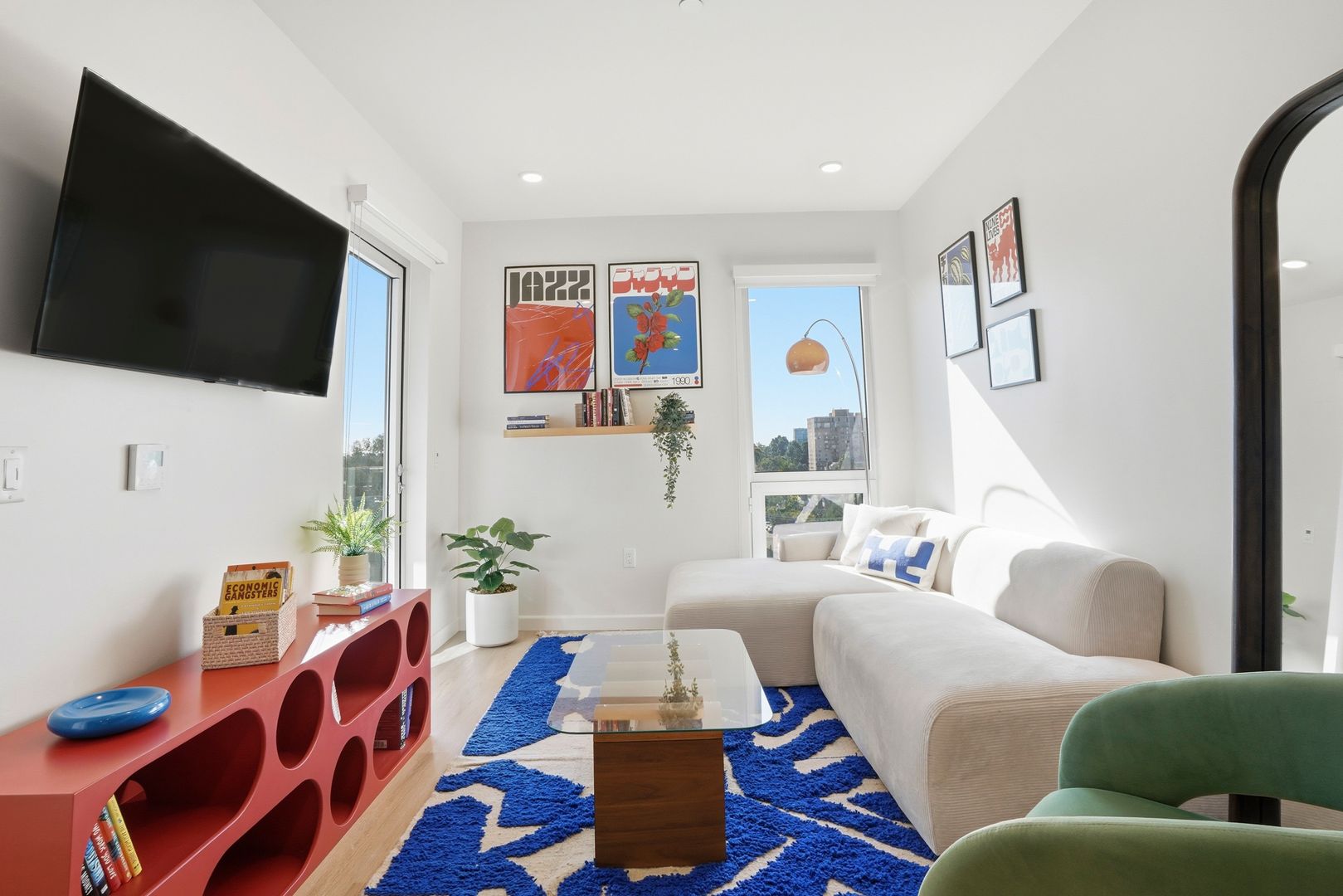 San Diego Apartment: 3843 8th Ave.