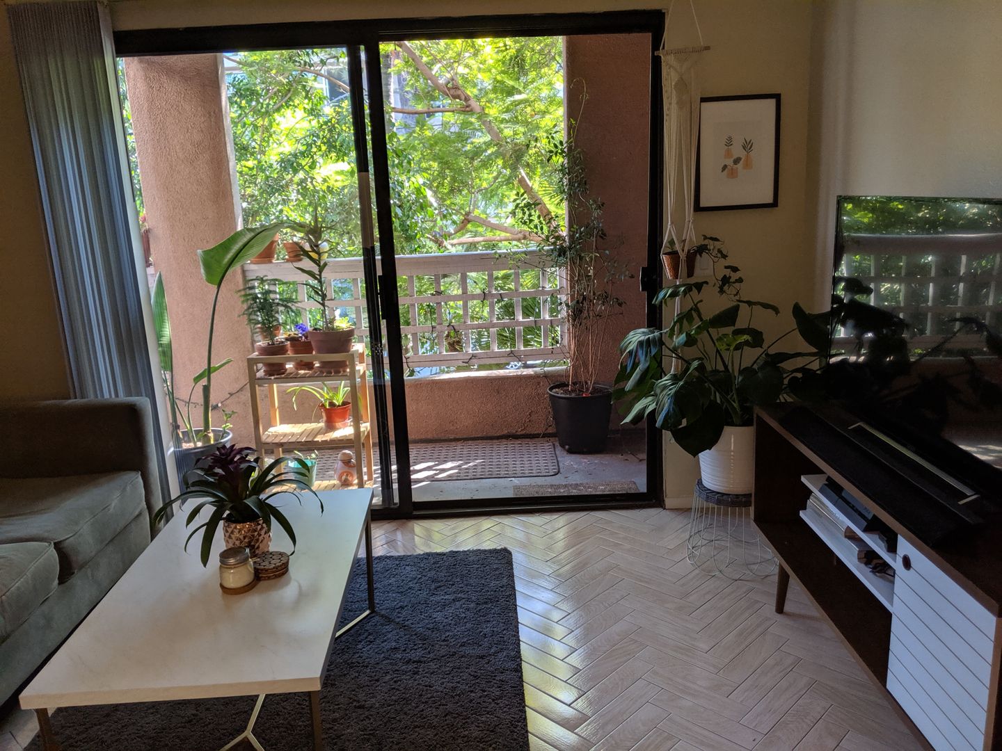 San Diego Apartment: 4260 Third Ave.