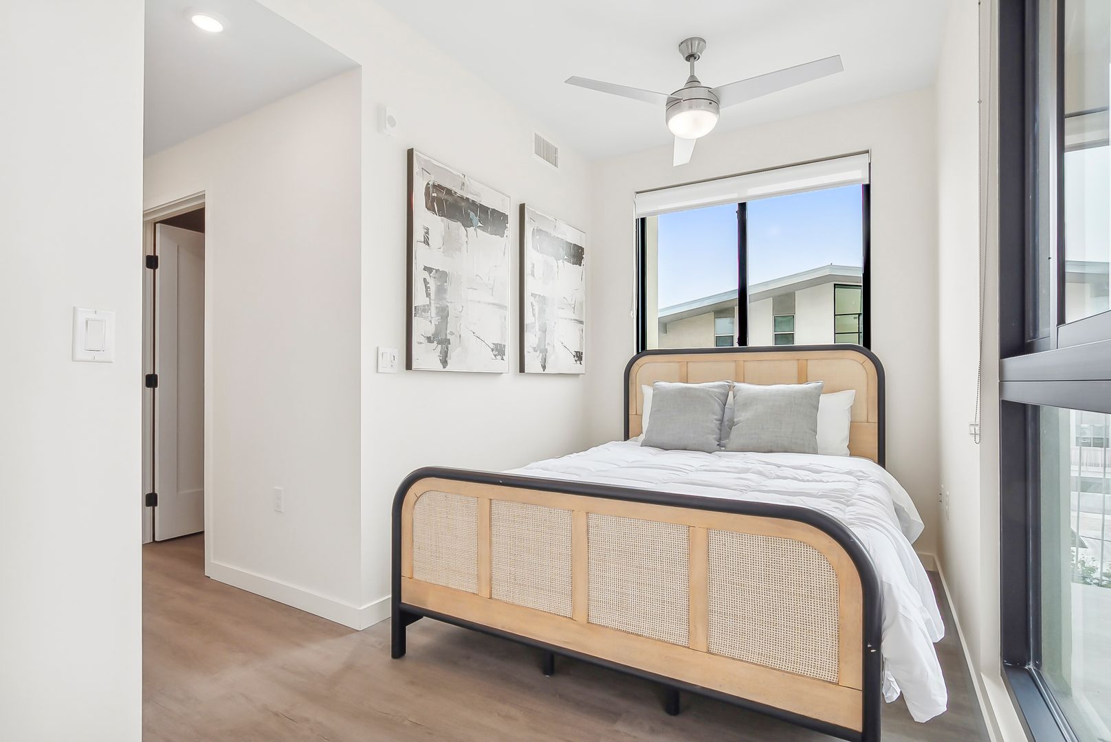 San Diego Apartment: 3066 North Park Way