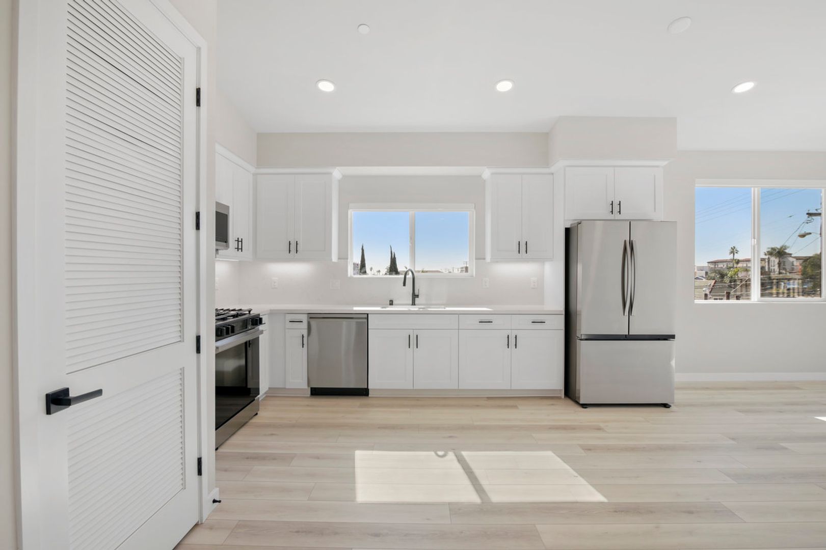 San Diego Apartment: 4080 Iowa Street