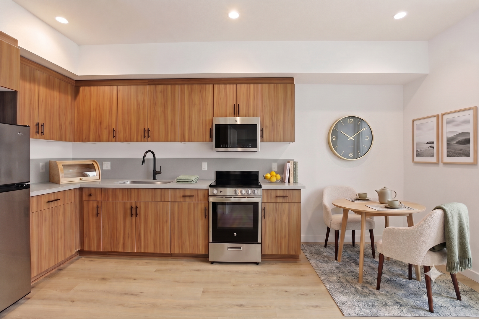 San Diego Apartment: 3180 Imperial Avenue