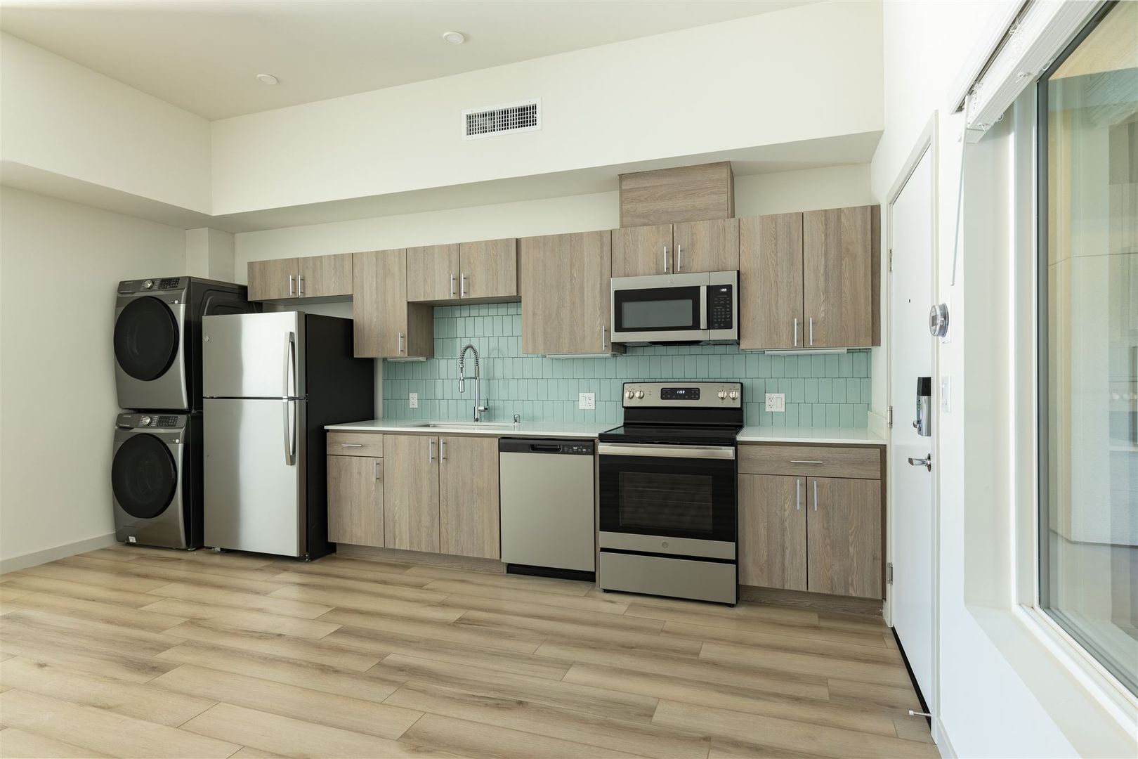 San Diego Apartment: 4233 Kansas Street