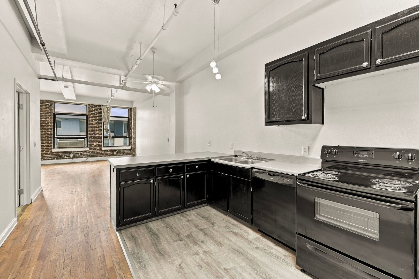 San Diego Apartment: 635 - 641 C Street