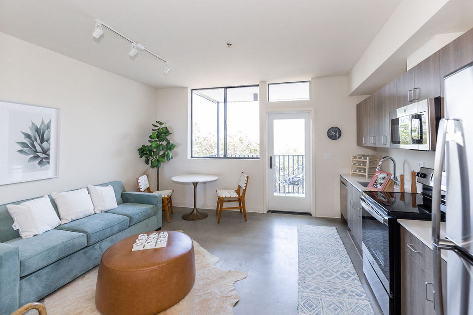 San Diego Apartment: 5585 Mildred Street