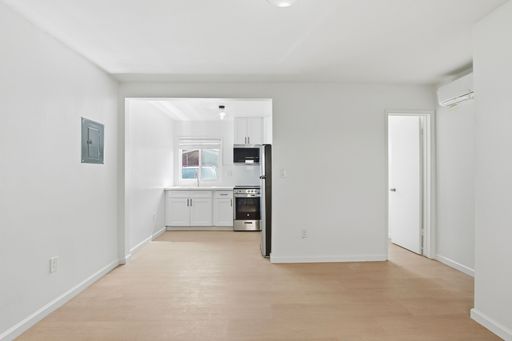 Modern Studio in the Heart of Normal Heights – photo 1