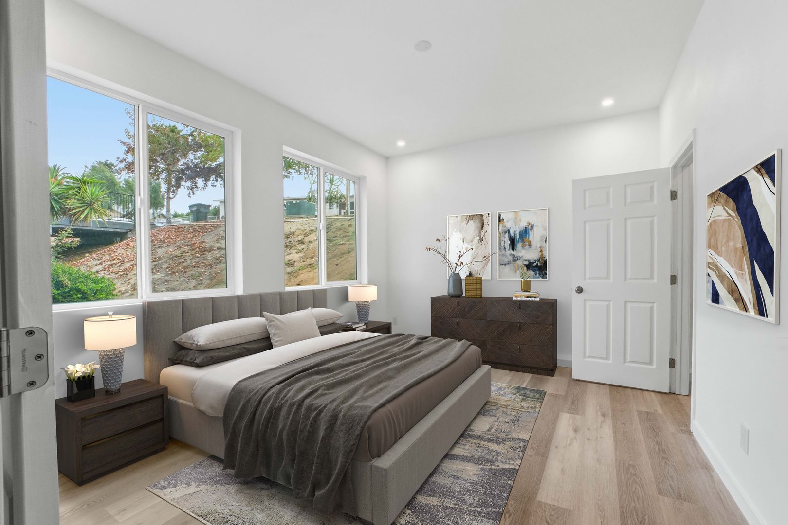 Vista Apartment: 490 Lado De Loma Drive