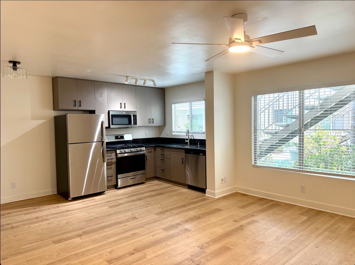 San Diego Apartment: 4638 - 4644 Mississippi Street