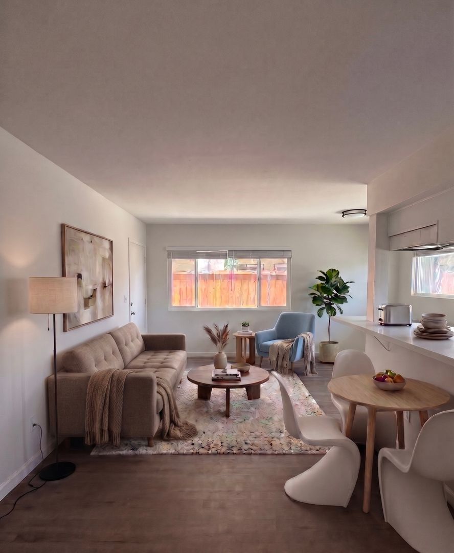 San Diego Apartment: 4356 McClintock Street