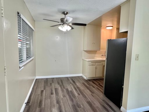 Spacious 2 Bedroom Apartment in El Cajon with Pool, A/C & On-Site Laundry! PARKING AVAILABLE – photo 1