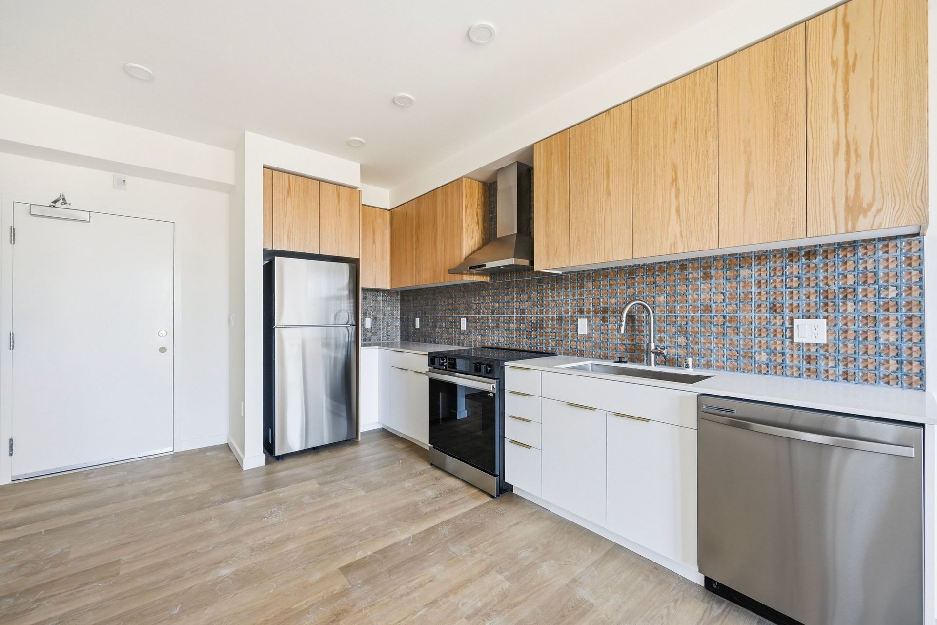 San Diego Apartment: 2881 4th Avenue