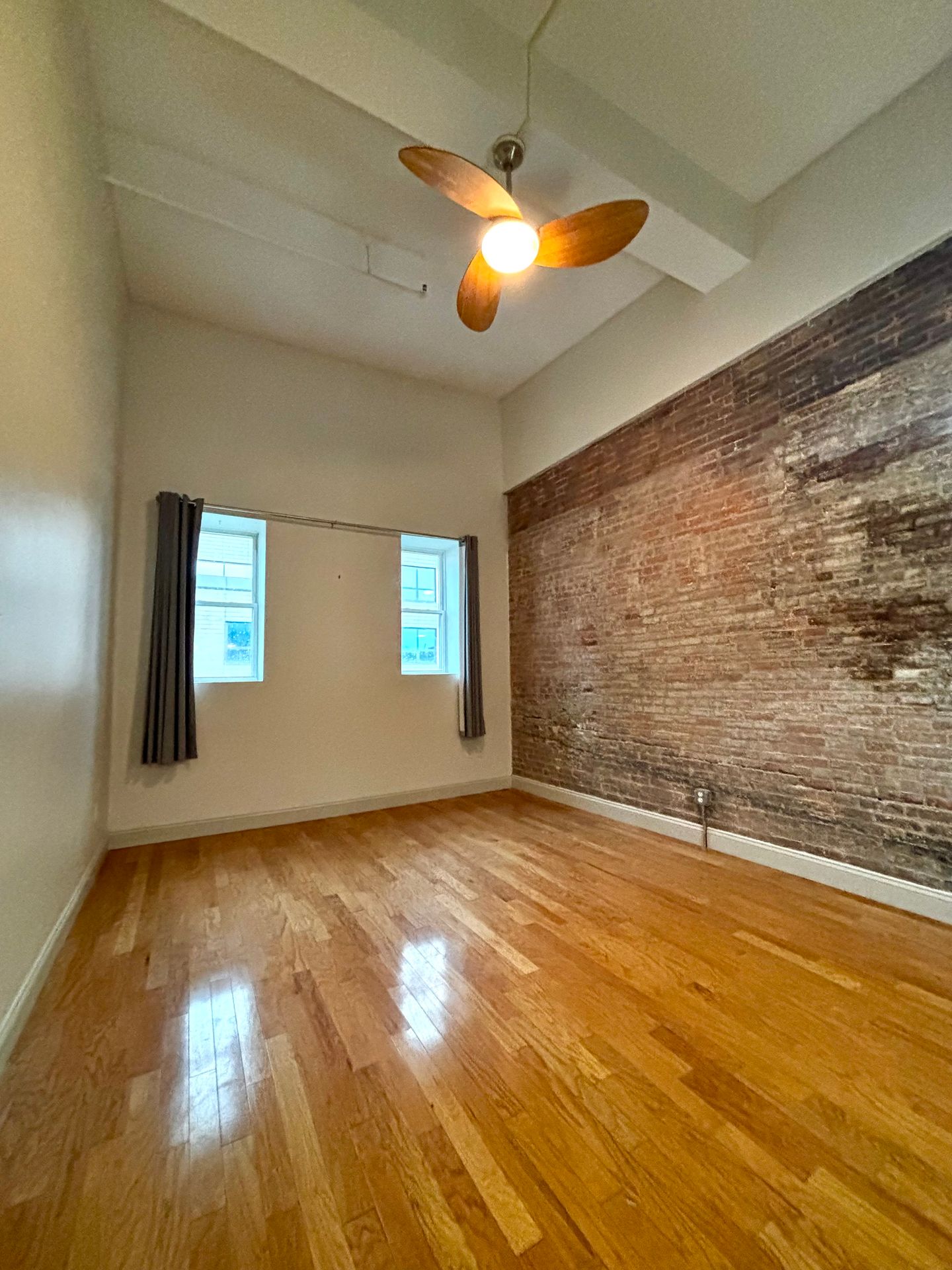 Beautiful Downtown Apartment 2 of 12
