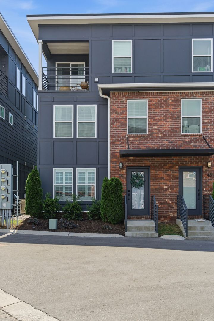 Nashville Condo: 102 Duke Street