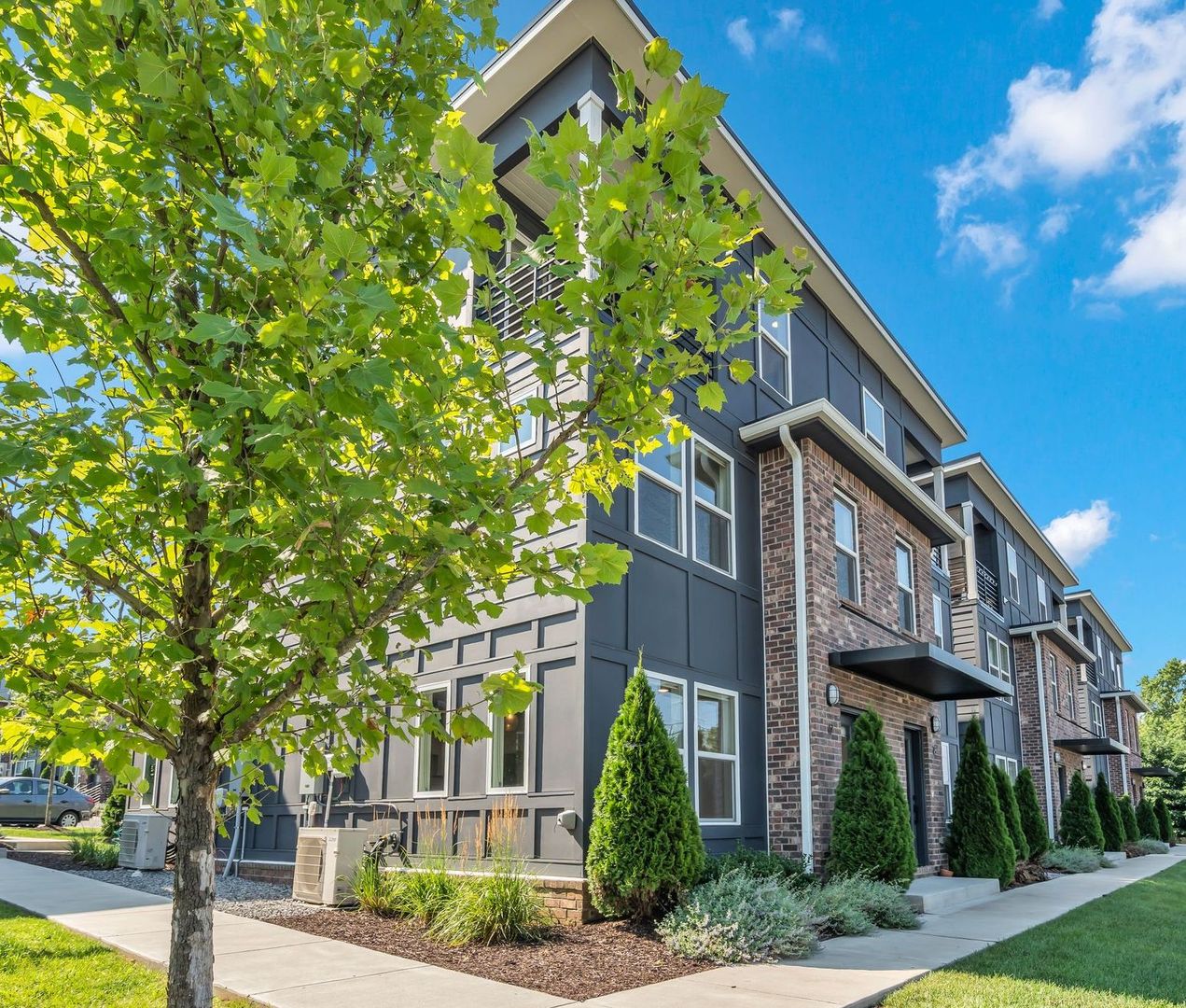 Nashville Condo: 102 Duke Street