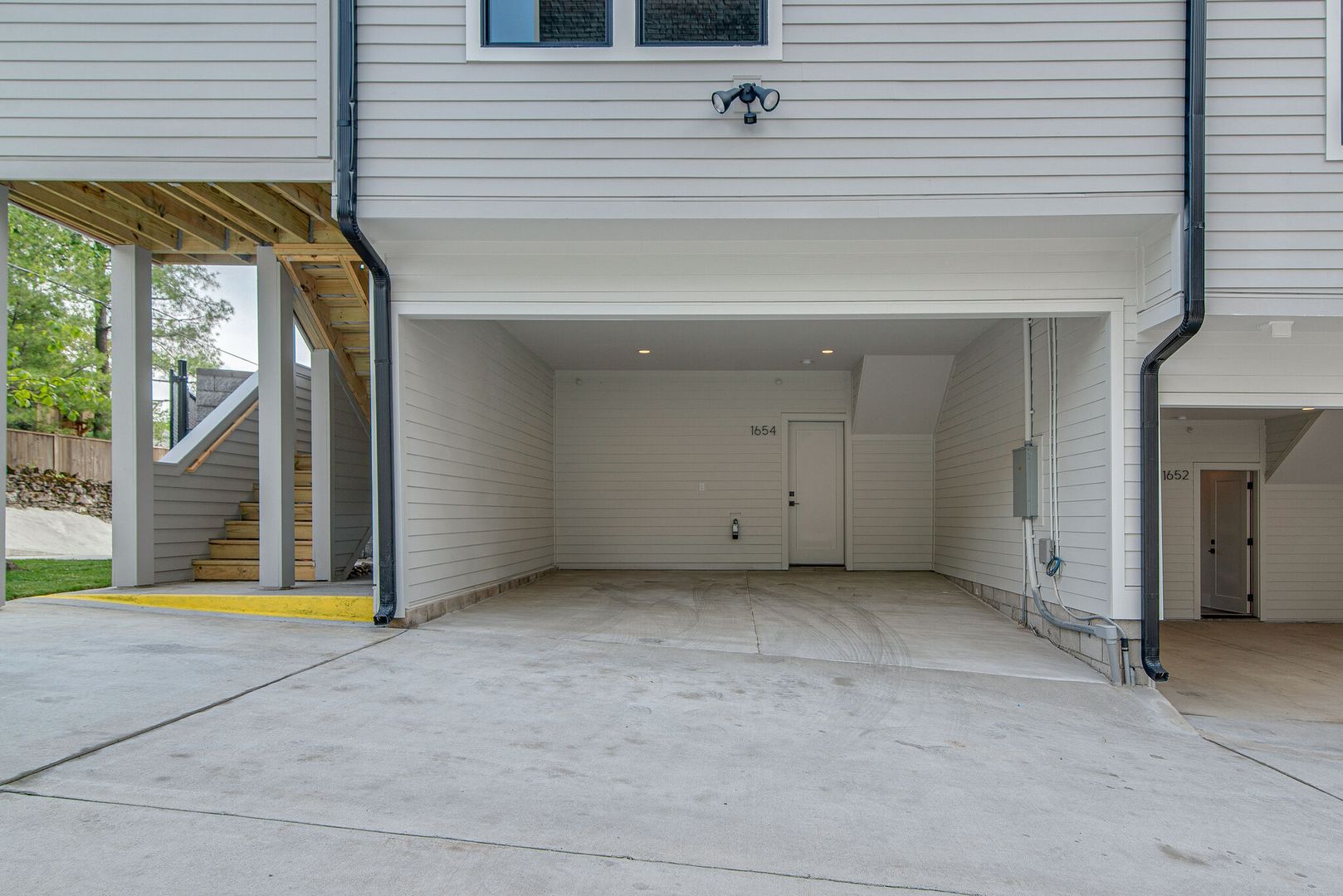 Parking at 1654 19th-Bagai