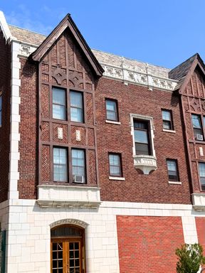Edgewater Studio with Heat & Cooking Gas Included ~ No Security Deposit ~ Cat Friendly! – photo 1