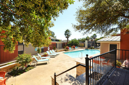 Luxury Remodel. Best Prices in South Austin! Steps Hike & Bike Trail and Downtown! – photo 1