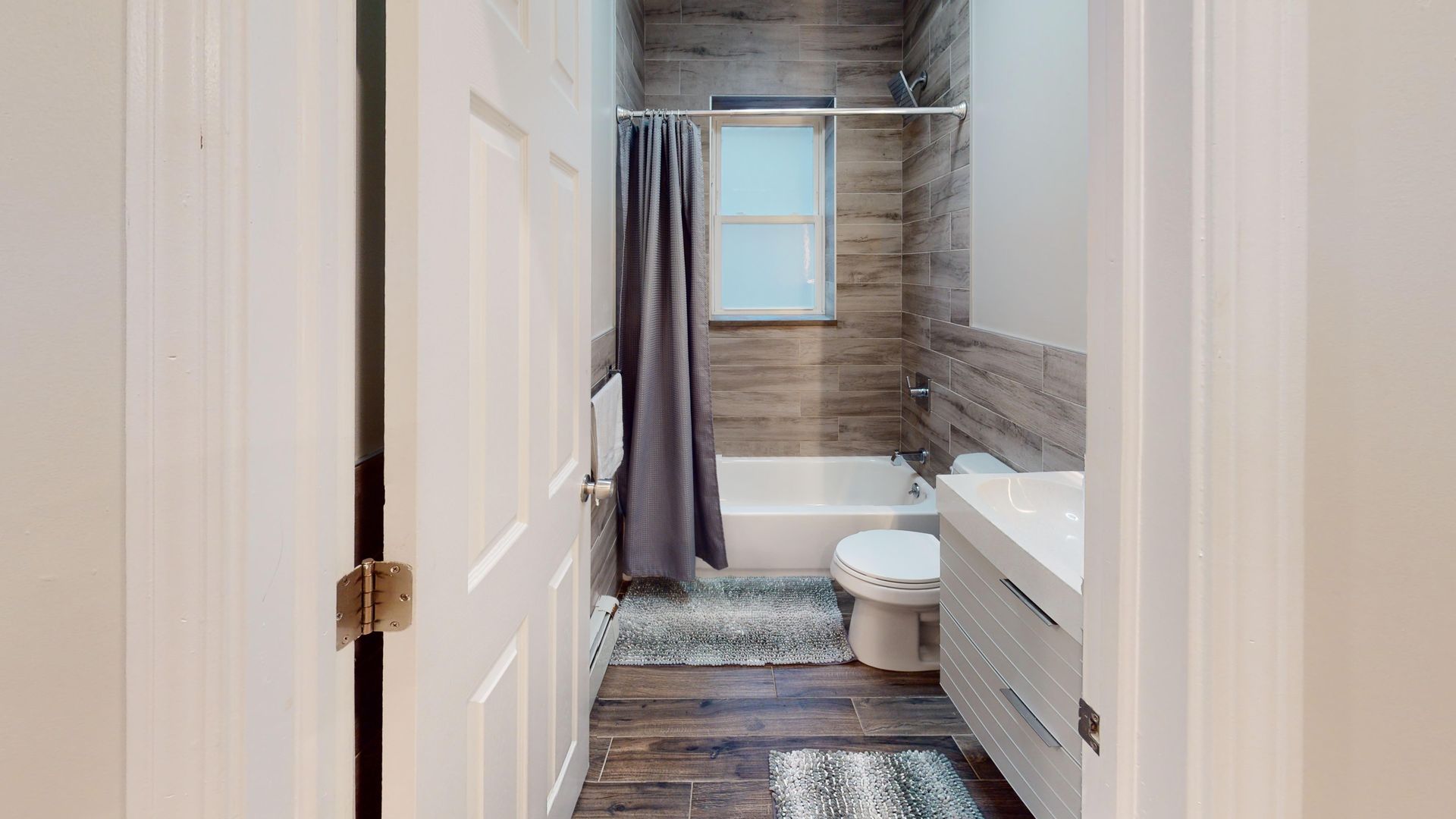 New Haven Apartment: 90 Bristol St