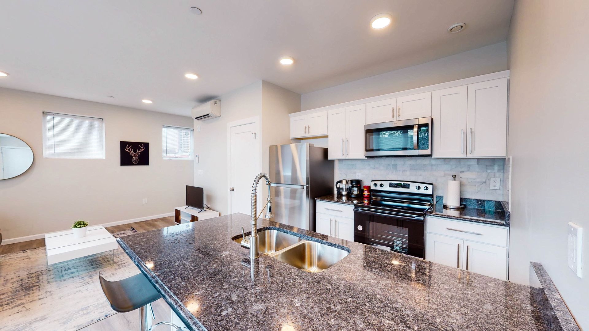 New Haven Apartment: 98 Olive St