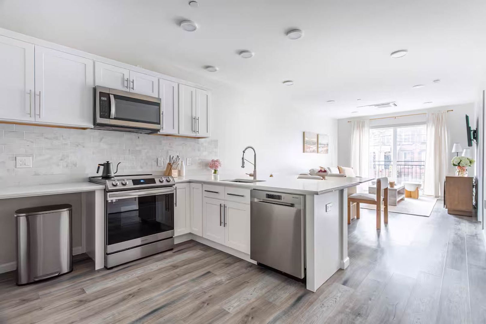 New Haven Apartment: 98 Olive St