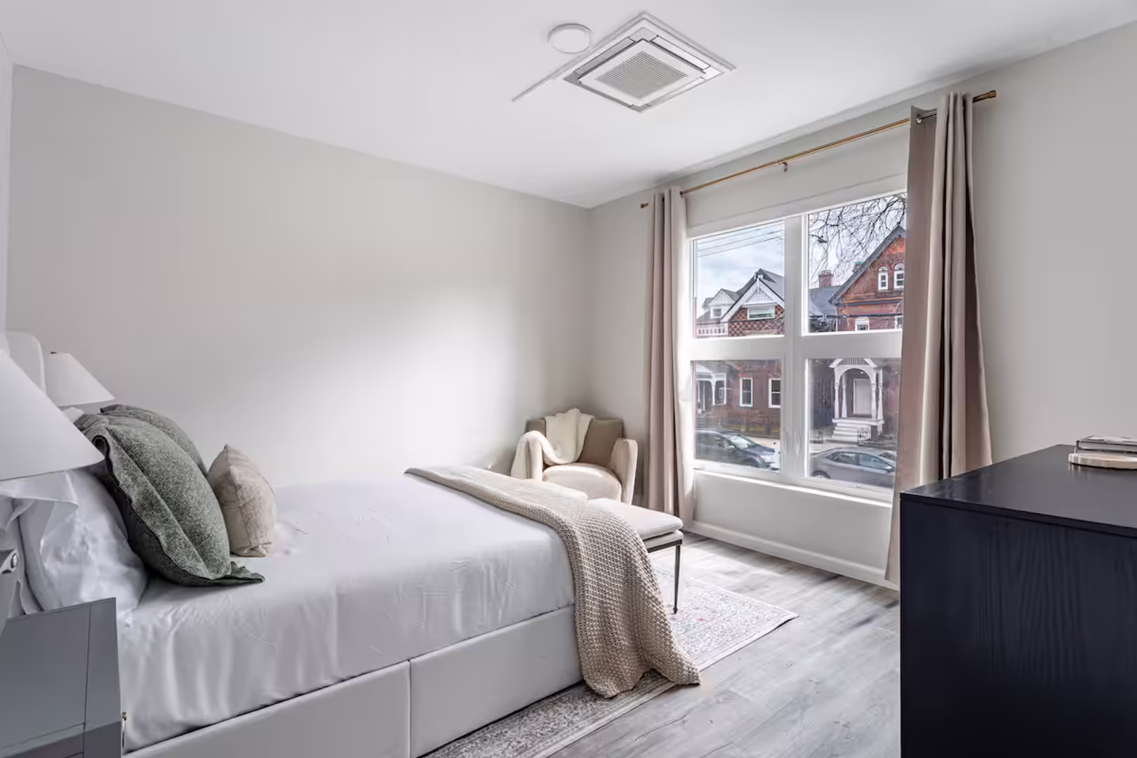 New Haven Apartment: 98 Olive St