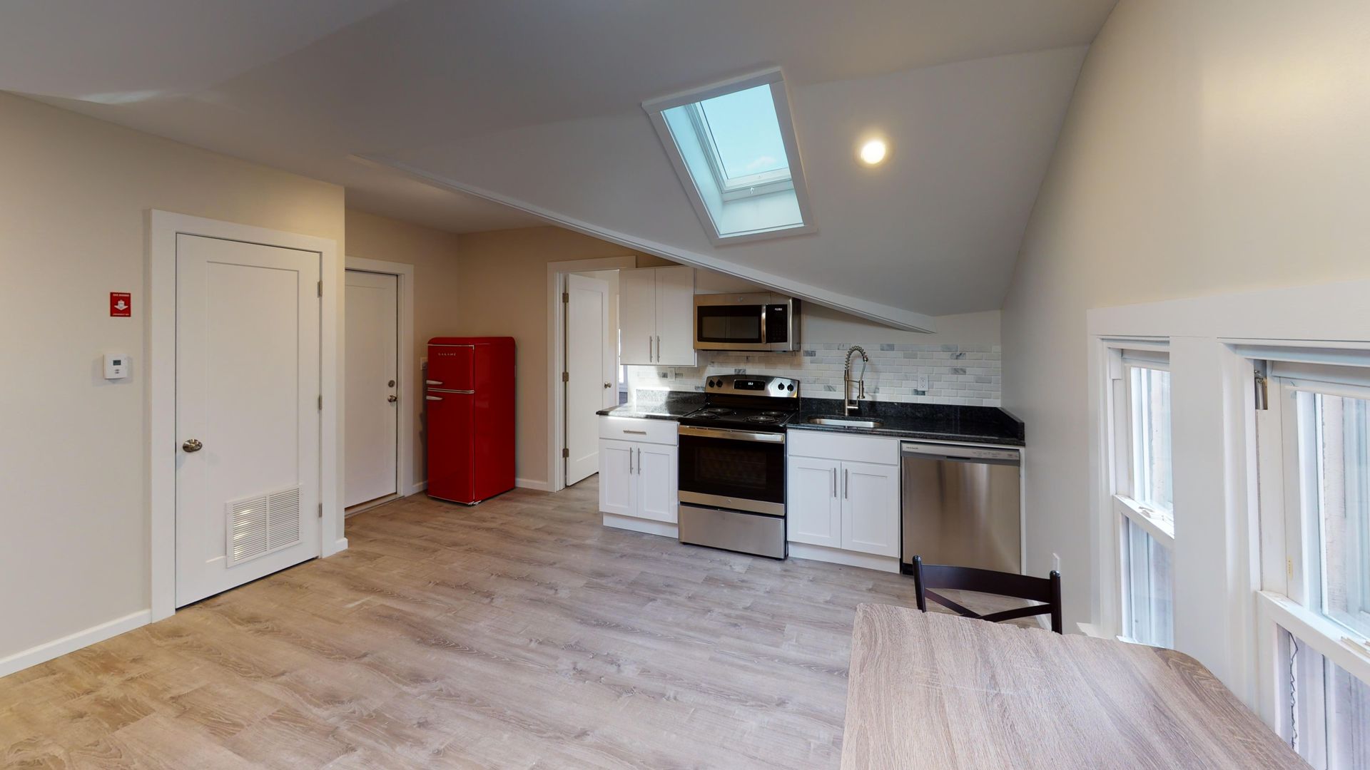 New Haven Apartment: 539 Orange Street